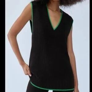 Babaton black Sleeveless V-Neck Sweater with Green Trim. Size m.